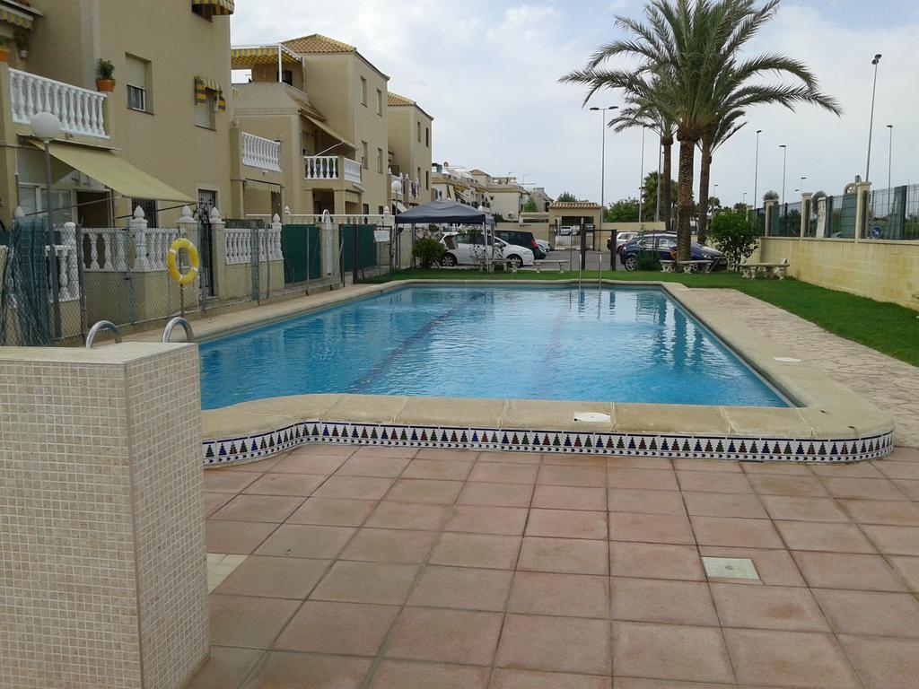 Apartement à La Mata Torrevieja Bagian luar foto