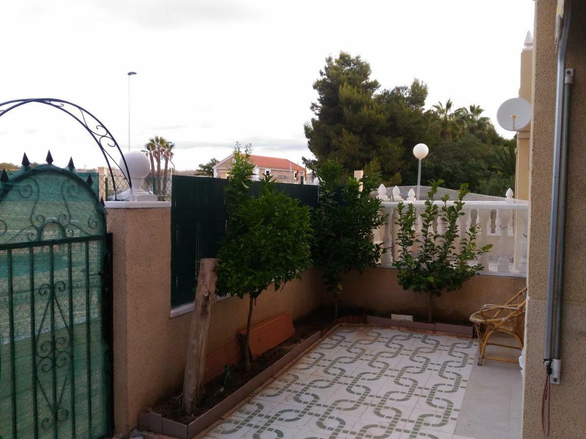 Apartement à La Mata Torrevieja Bagian luar foto