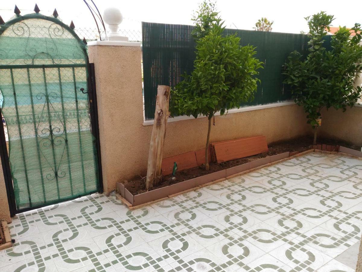 Apartement à La Mata Torrevieja Bagian luar foto