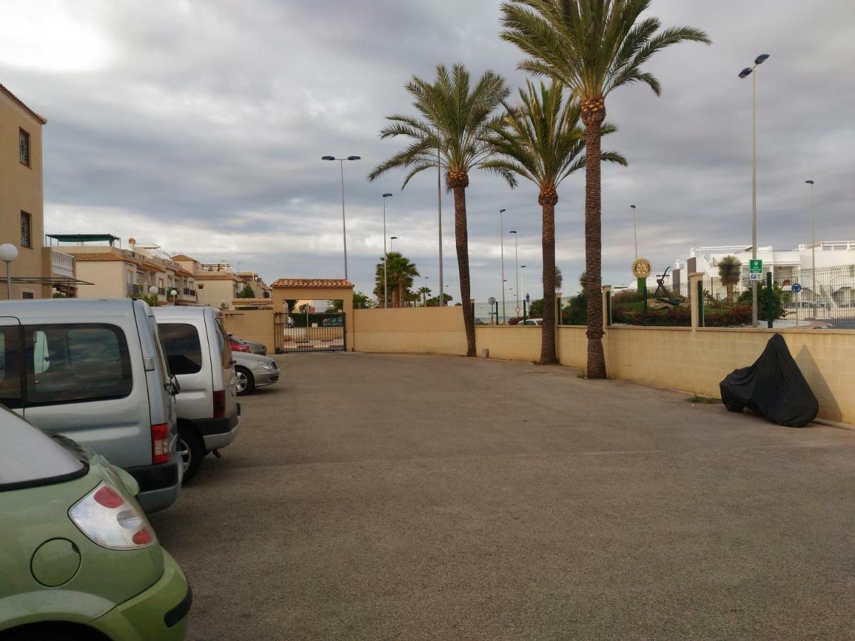 Apartement à La Mata Torrevieja Bagian luar foto