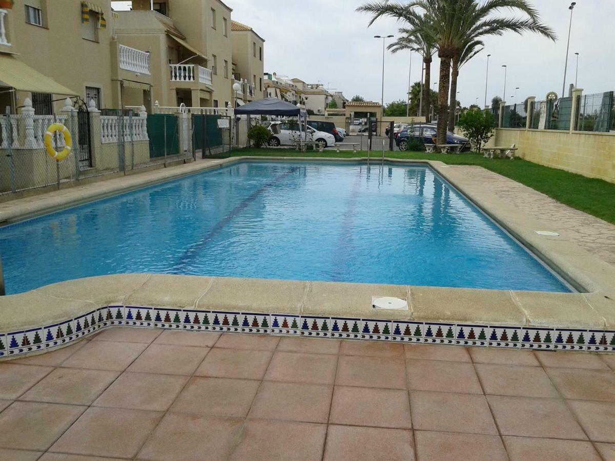 Apartement à La Mata Torrevieja Bagian luar foto